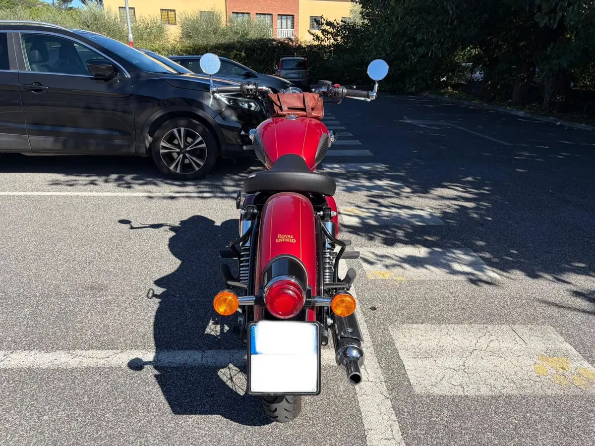 Royal Enfield Classic 350 (2021 - 26) (5)