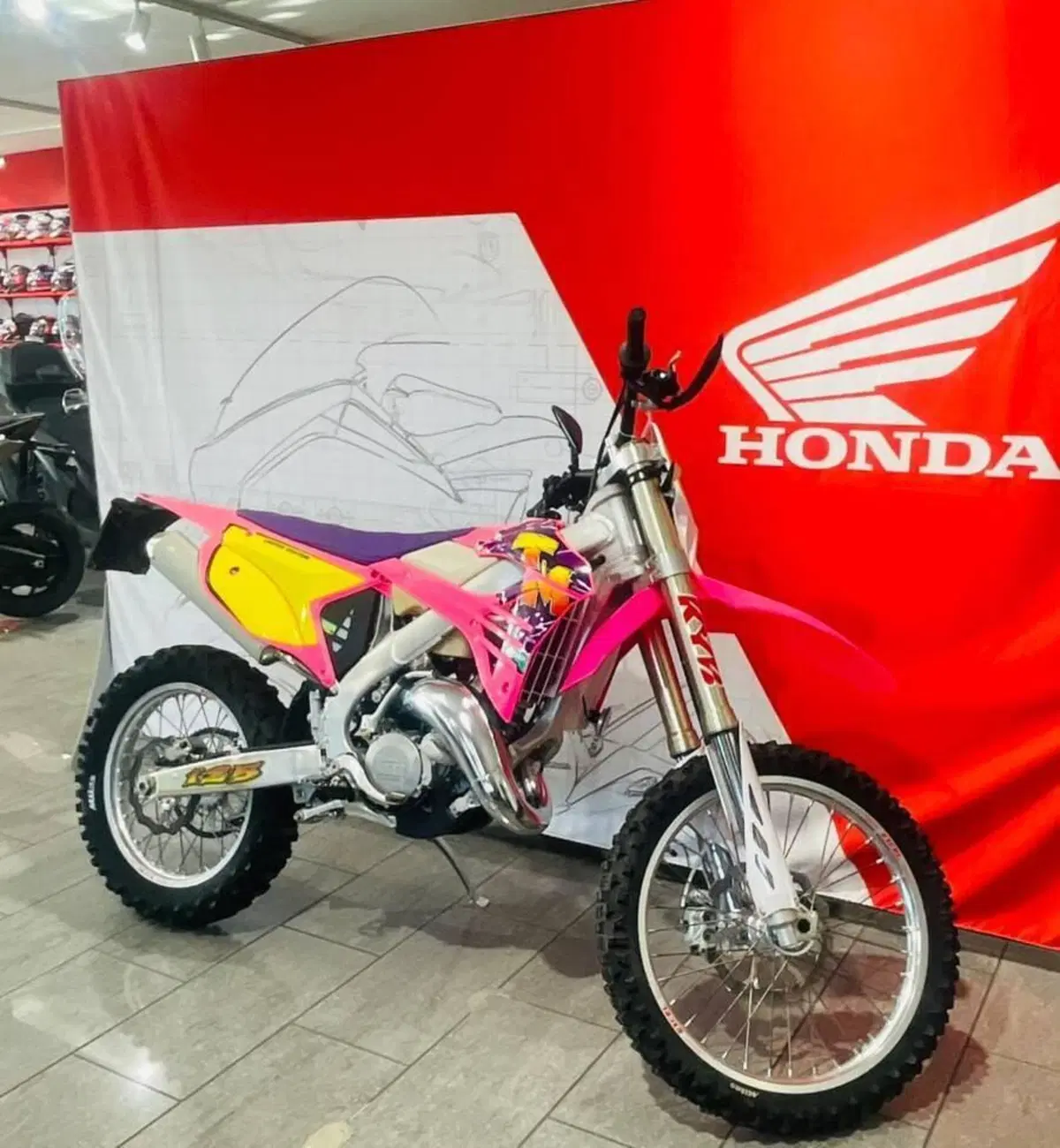 Tm Moto EN 125 Fi 2T (2023) (3)