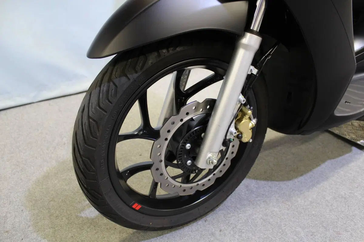 Piaggio Medley 150 S ABS (2021 - 25) (14)