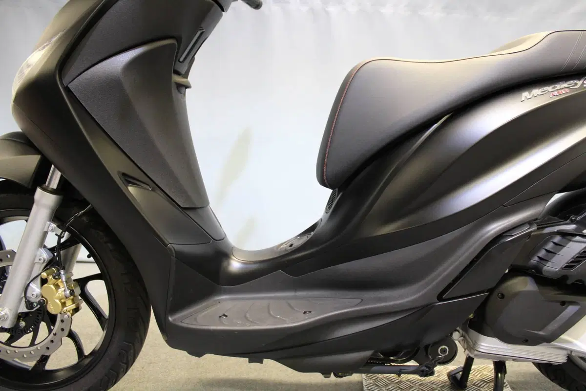 Piaggio Medley 150 S ABS (2021 - 25) (16)