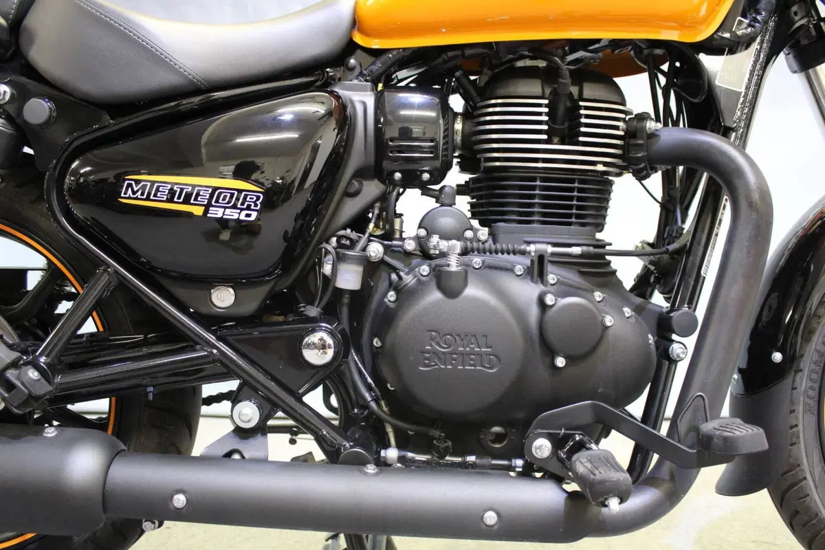 Royal Enfield Meteor 350 (2021 - 26) (9)
