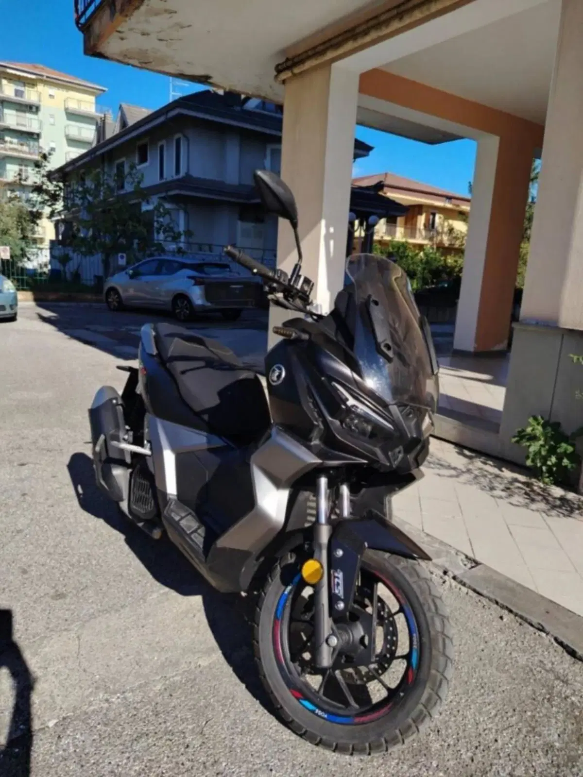 Voge Sfida SR1 ADV (2023 - 26) (2)