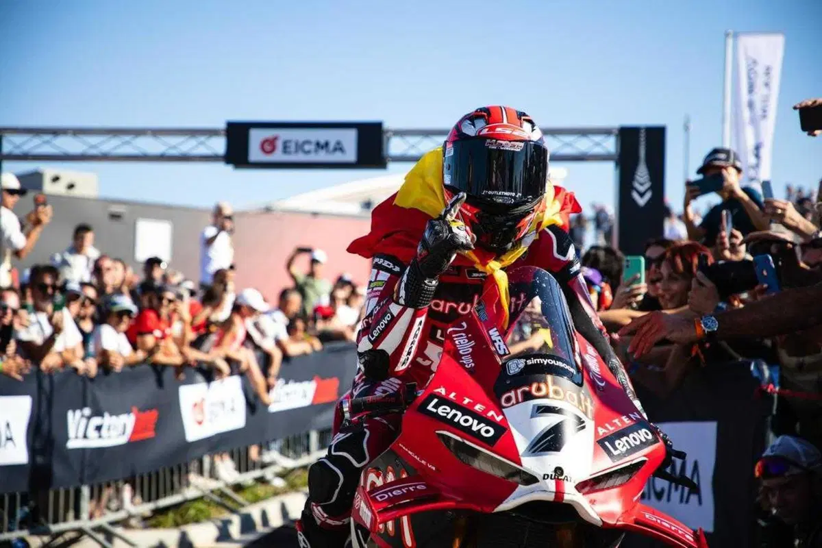 SBK a Cremona, Iker Lecuona vince Gara1 e rimanda la festa di Nicolò Bulega, secondo [GALLERY] (3)