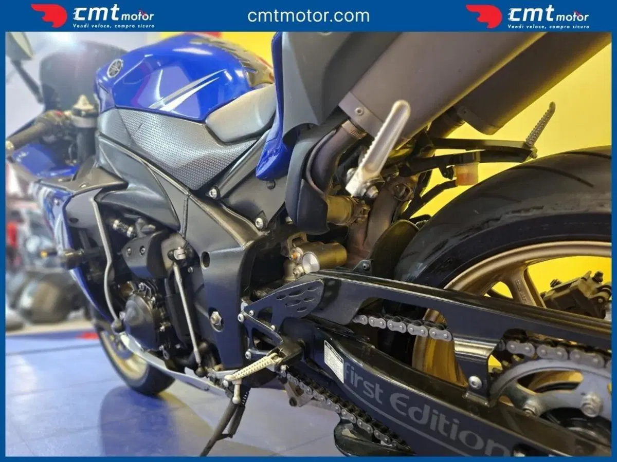 Yamaha YZF R1 (2009 - 11) (9)