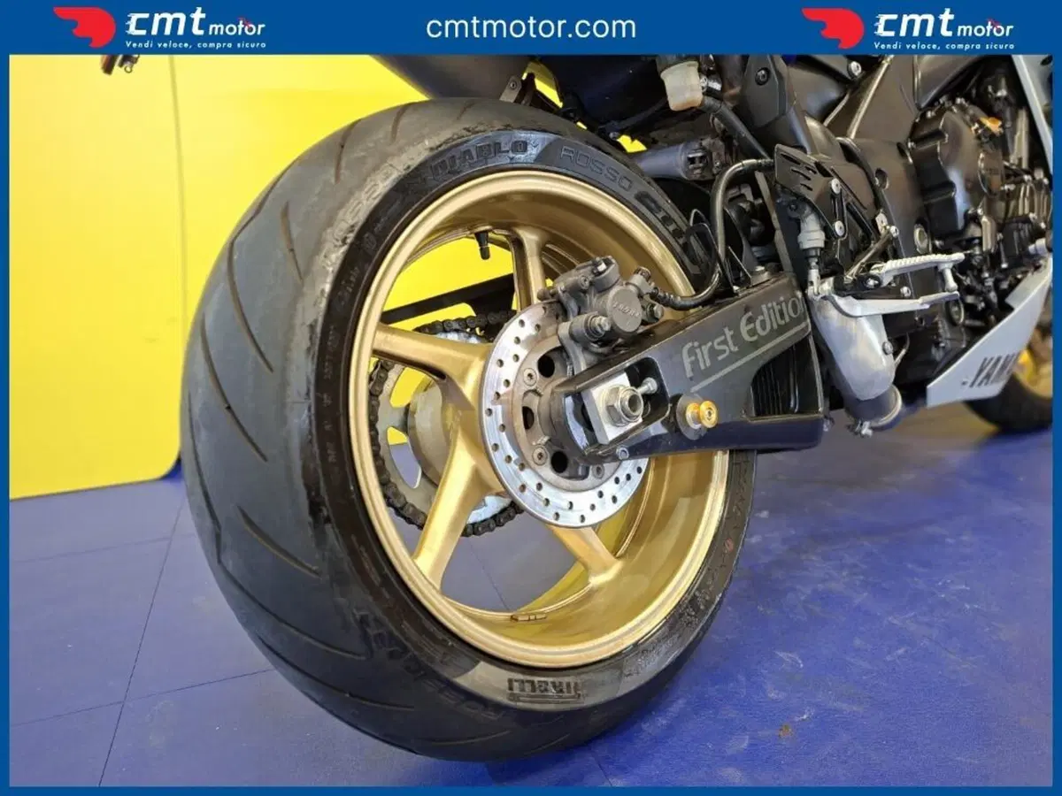 Yamaha YZF R1 (2009 - 11) (12)