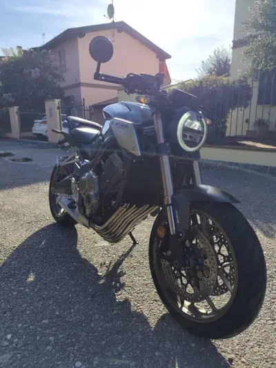 Honda CB 650 R (2021 - 23) usata