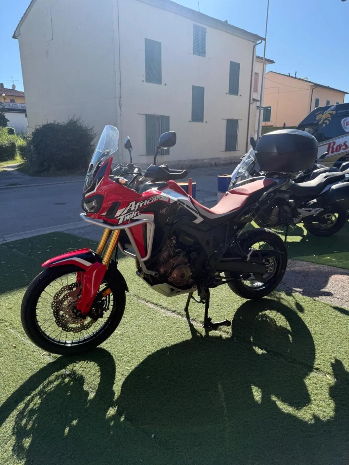 Honda Africa Twin CRF 1000L DCT ABS (2016 - 17) (4)