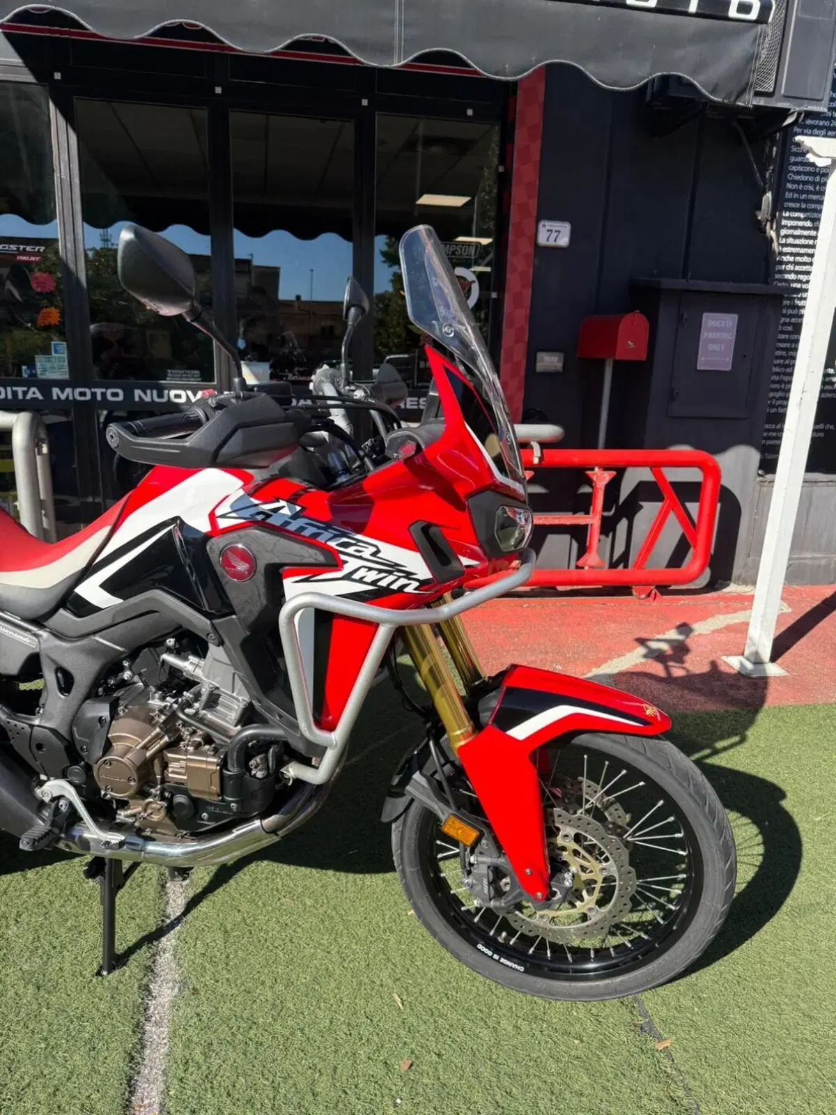 Honda Africa Twin CRF 1000L DCT ABS (2016 - 17) (9)