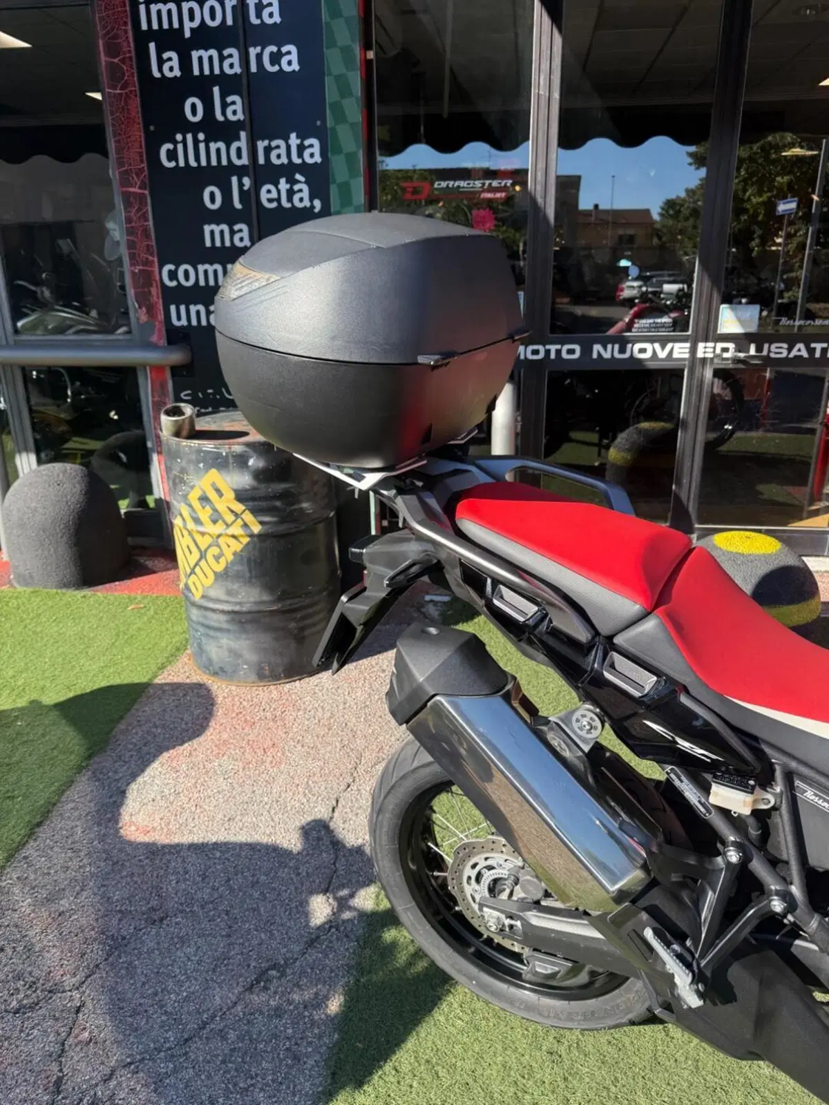 Honda Africa Twin CRF 1000L DCT ABS (2016 - 17) (11)