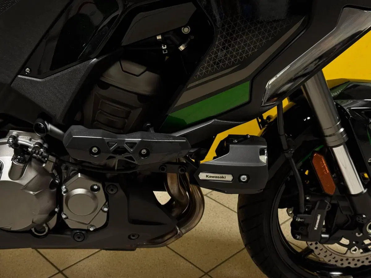 Kawasaki Versys 1000 SE Grand Tourer (2021) (10)