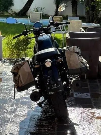 Moto Guzzi V7 Stone (2021 - 24) usata