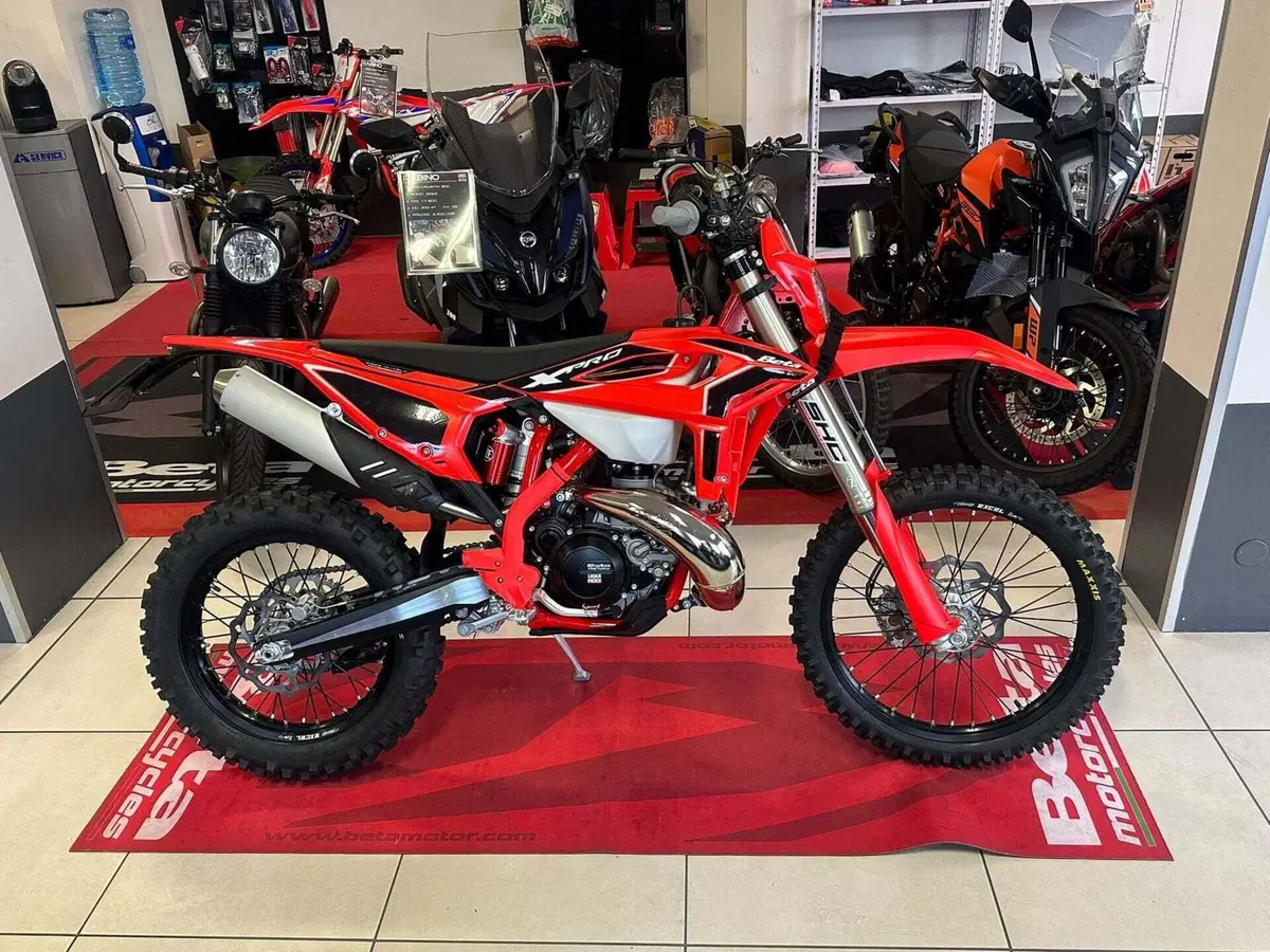 Betamotor RR X-PRO 300 2T Enduro (2026) (2)