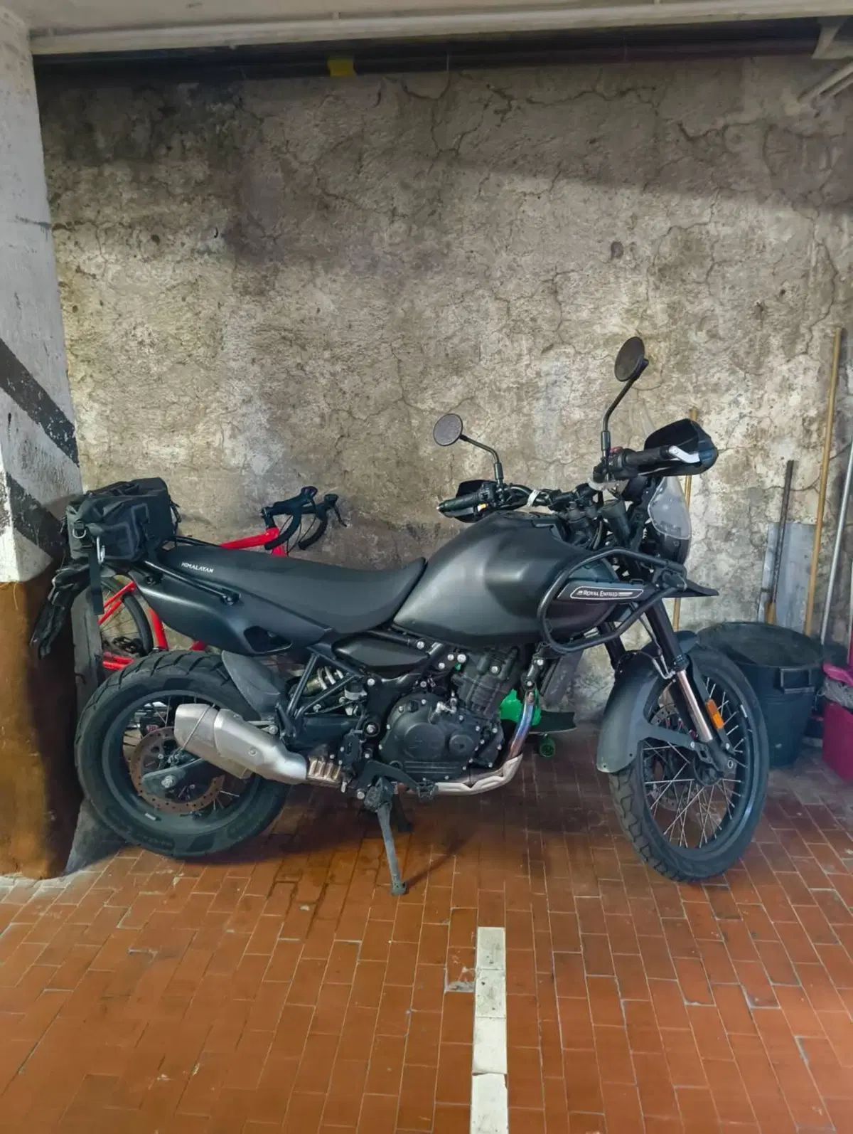 Royal Enfield Himalayan 450 (2024 - 26) (2)