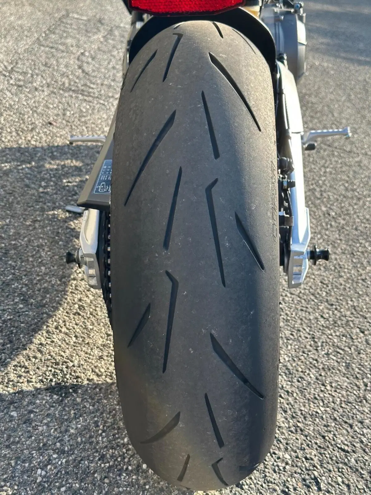 Aprilia Tuono 660 Factory (2022 - 24) (16)