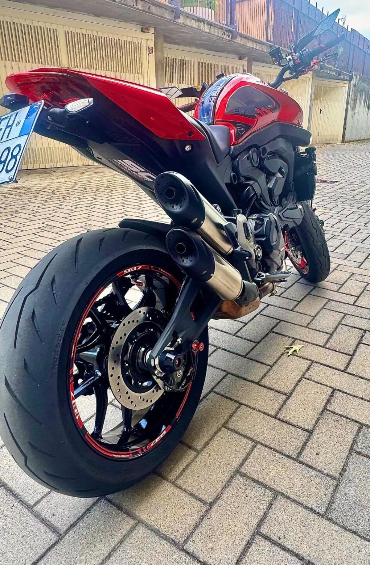Ducati Monster 937 + (2021 - 25) (4)
