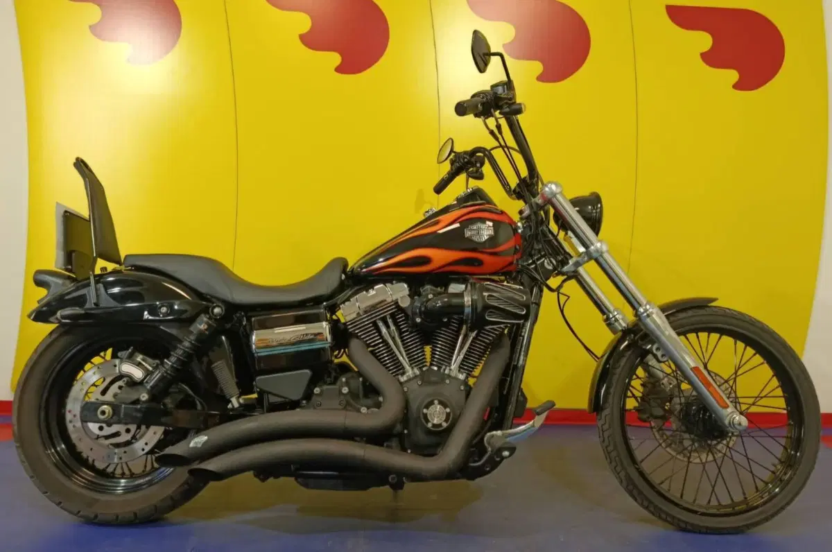 Harley-Davidson 1690 Wide Glide (2010 - 17) - FXDWG
