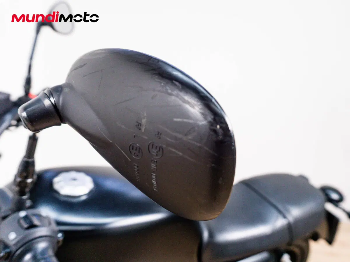 Moto Guzzi V7 III Stone (2017 - 20) (18)