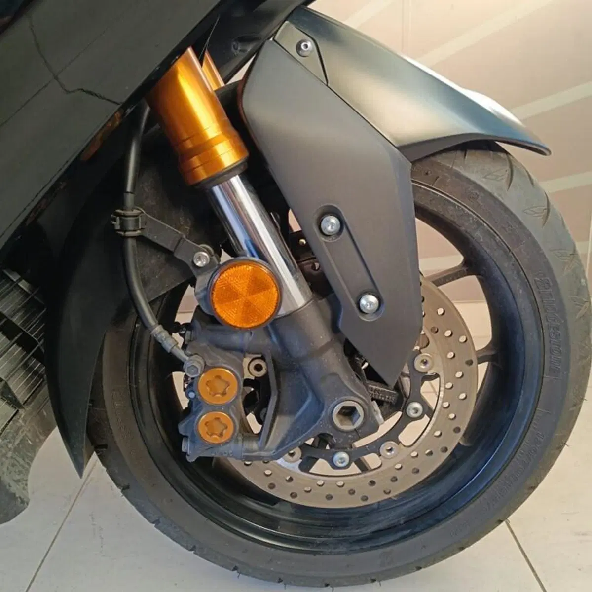 Yamaha T-Max 560 Tech Max (2022 - 24) (4)