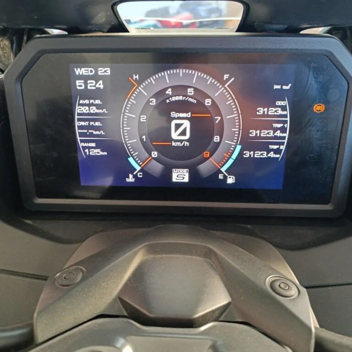 Yamaha T-Max 560 Tech Max (2022 - 24) (5)