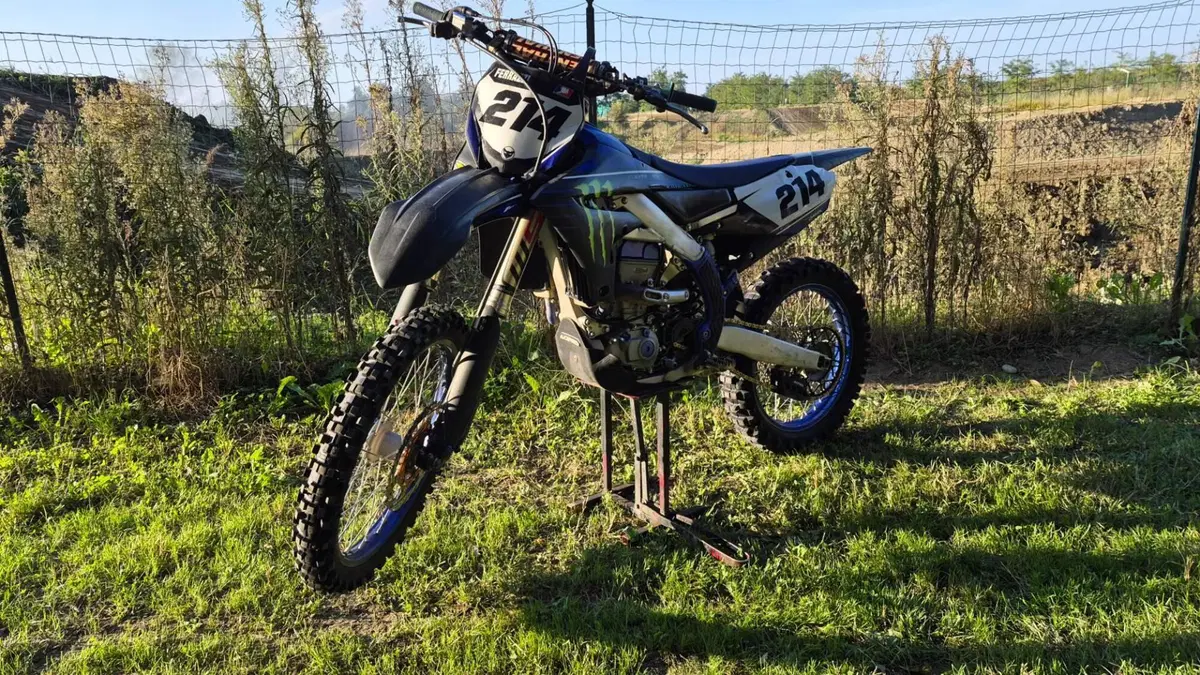 Yamaha YZ 450 F Monster Energy (2021) (2)