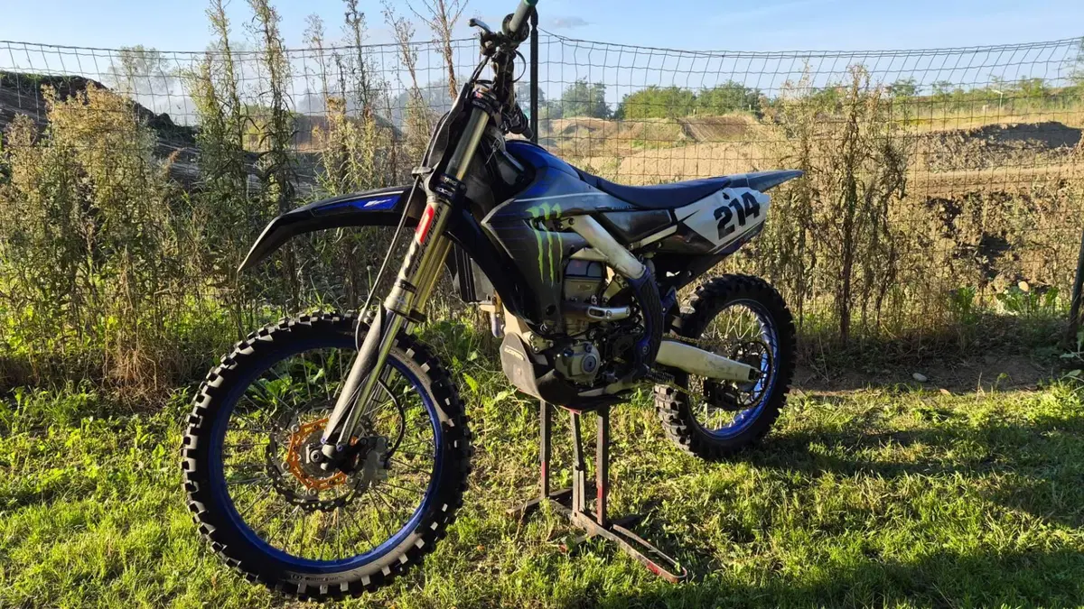 Yamaha YZ 450 F Monster Energy (2021) (3)