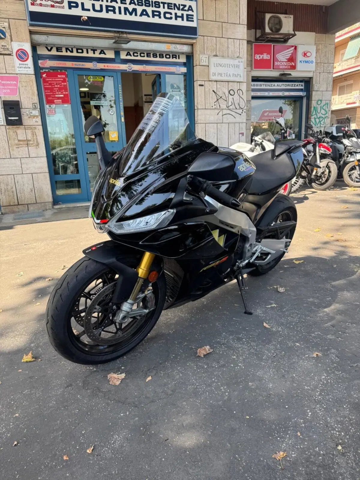 Aprilia RSV4 1100 Factory (2021 - 24)