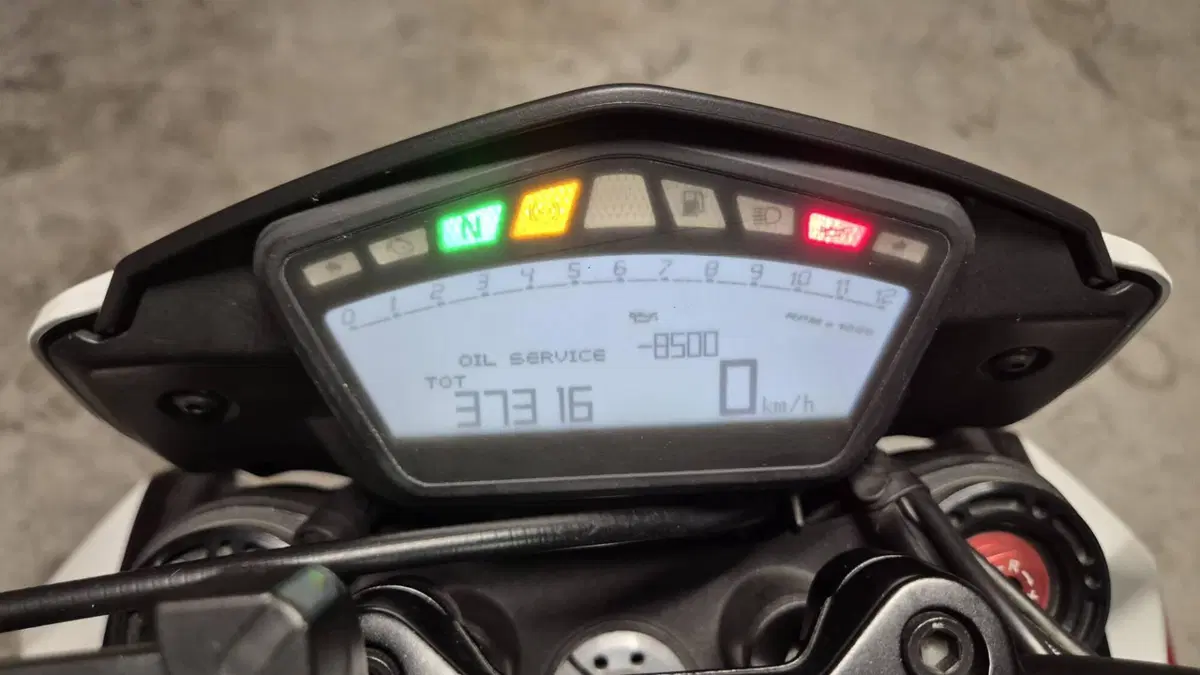 Ducati Hypermotard 821 SP (2013 - 15) (9)