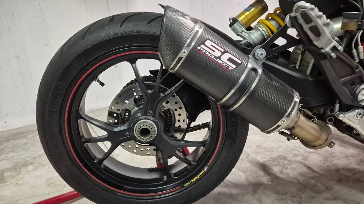 Ducati Hypermotard 821 SP (2013 - 15) (8)