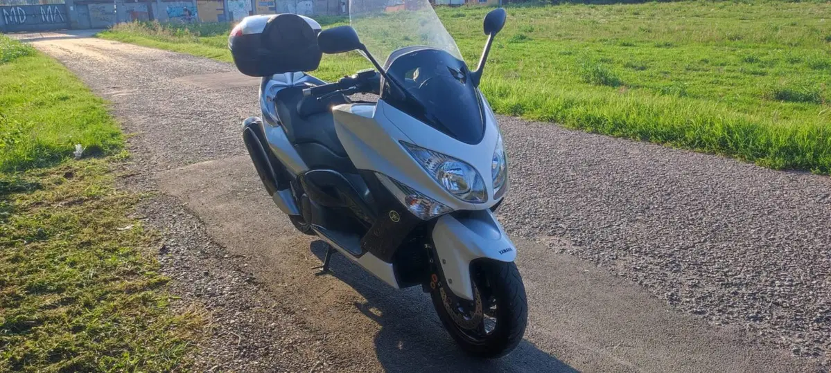 Yamaha T-Max 500 White Max (2010 - 11) (2)