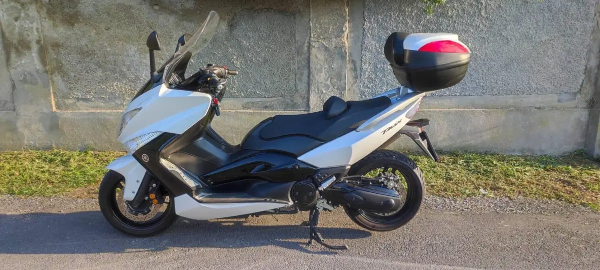 Yamaha T-Max 500 White Max (2010 - 11) (4)