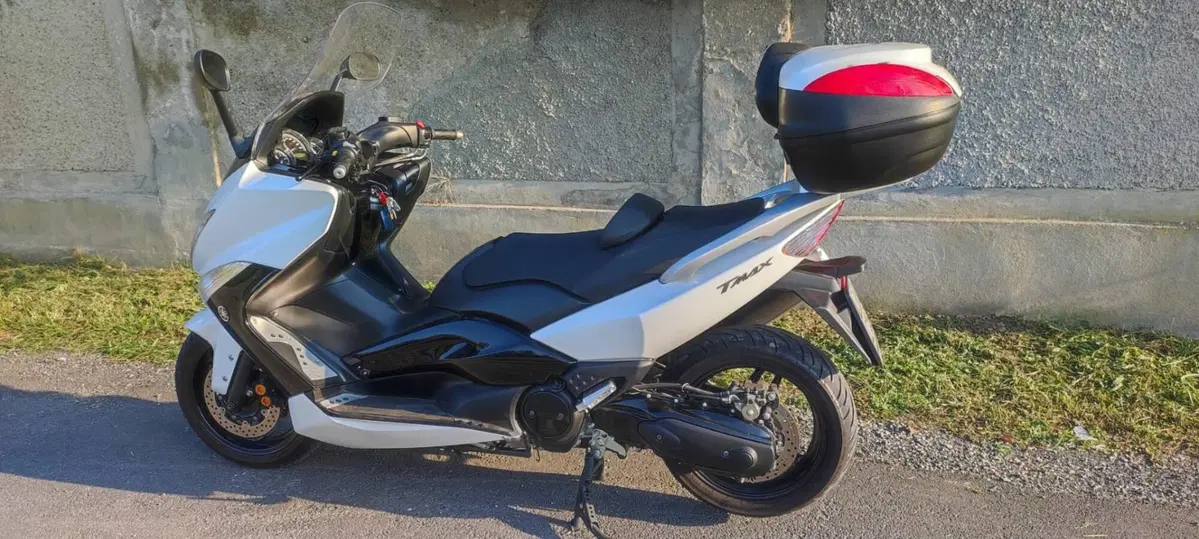 Yamaha T-Max 500 White Max (2010 - 11) (6)