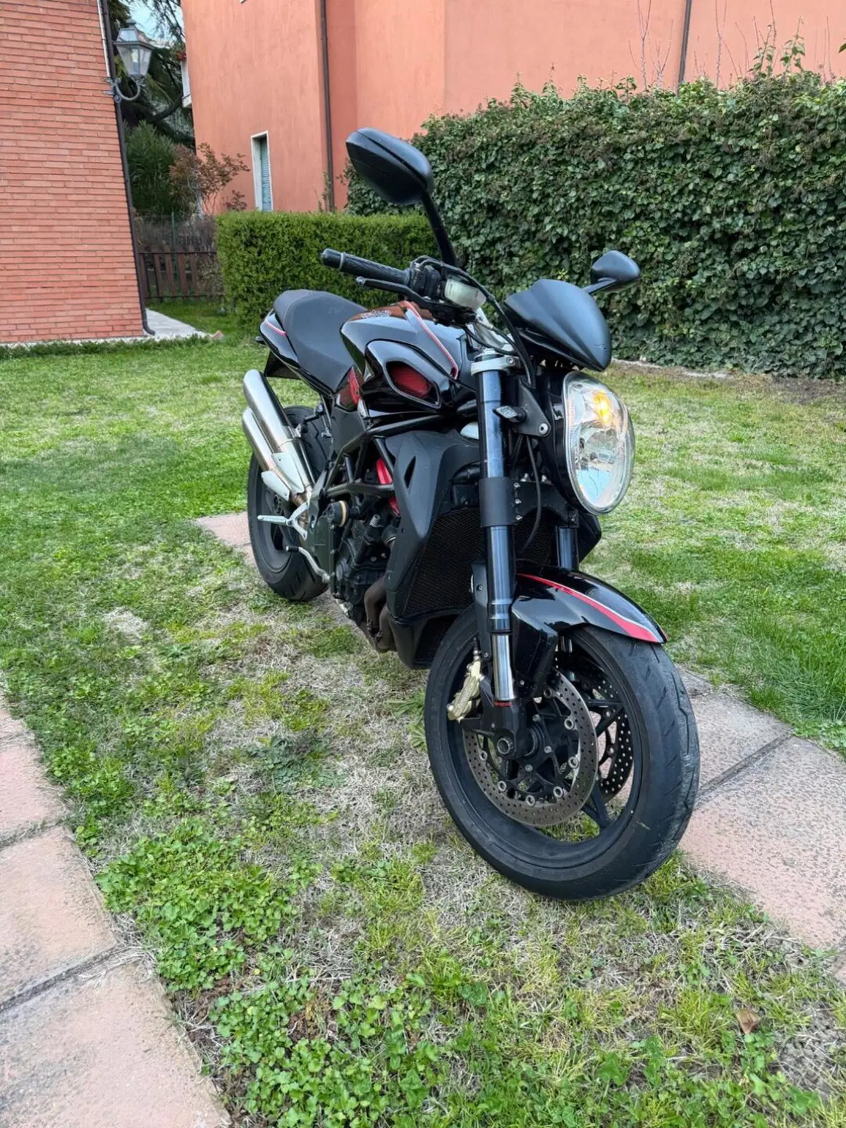 MV Agusta Brutale 1090 R (2012 - 15) (4)