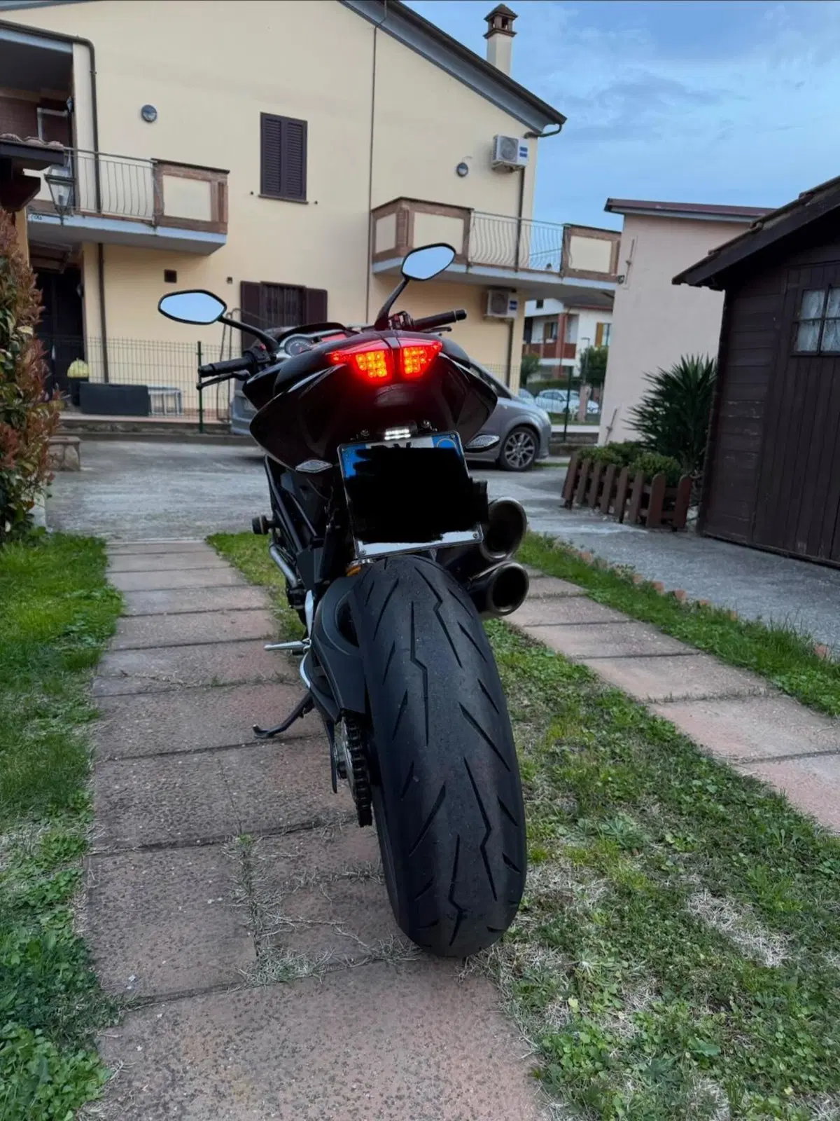 MV Agusta Brutale 1090 R (2012 - 15) (5)