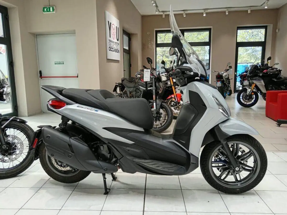 Piaggio Beverly 400 S (2025 - 26)