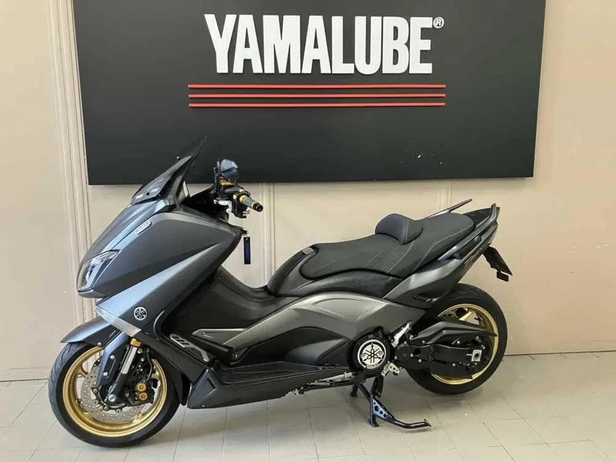Yamaha T-Max 530 Iron Max ABS (2014 - 17) (3)