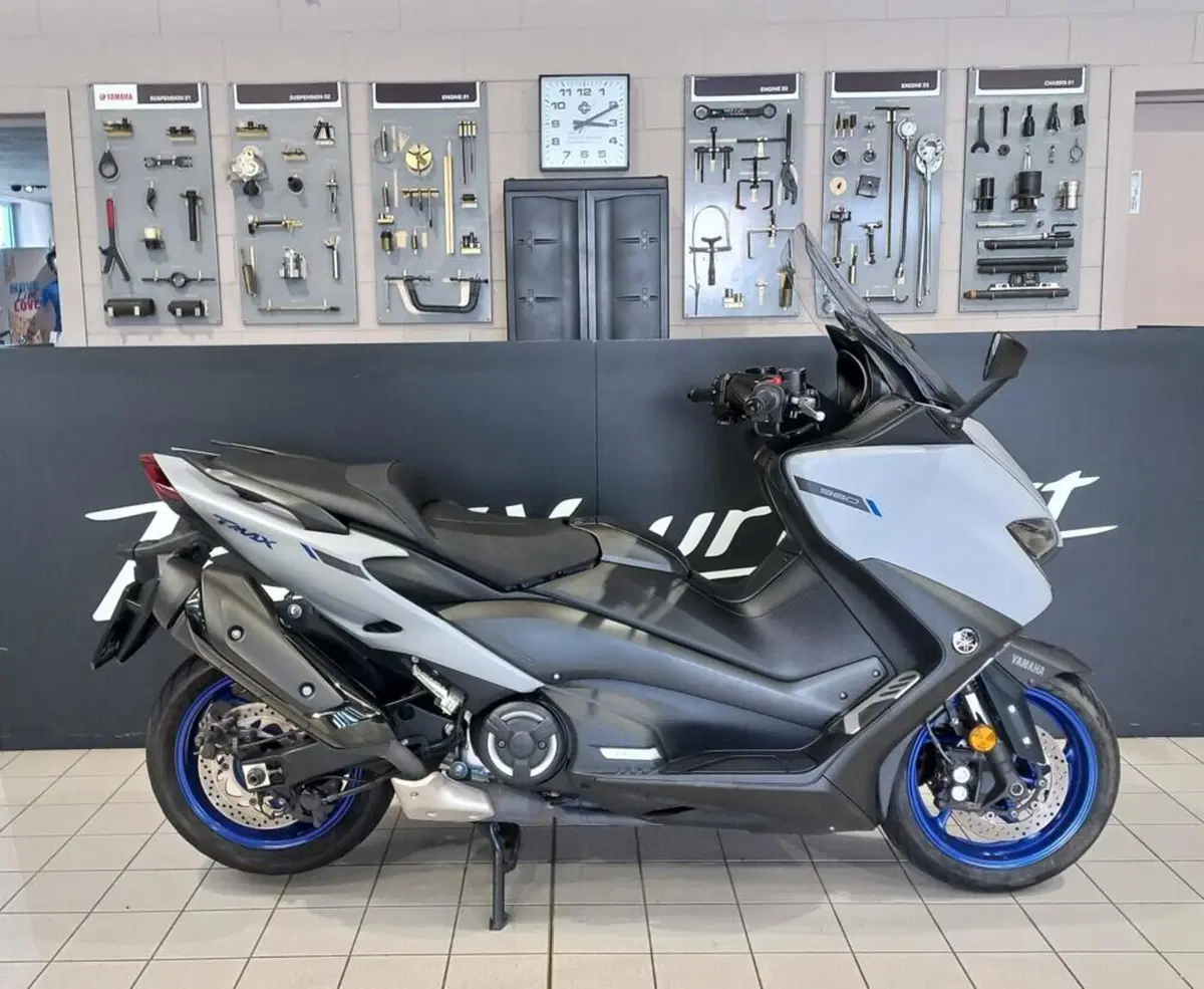Yamaha T-Max 560 (2020 - 21)
