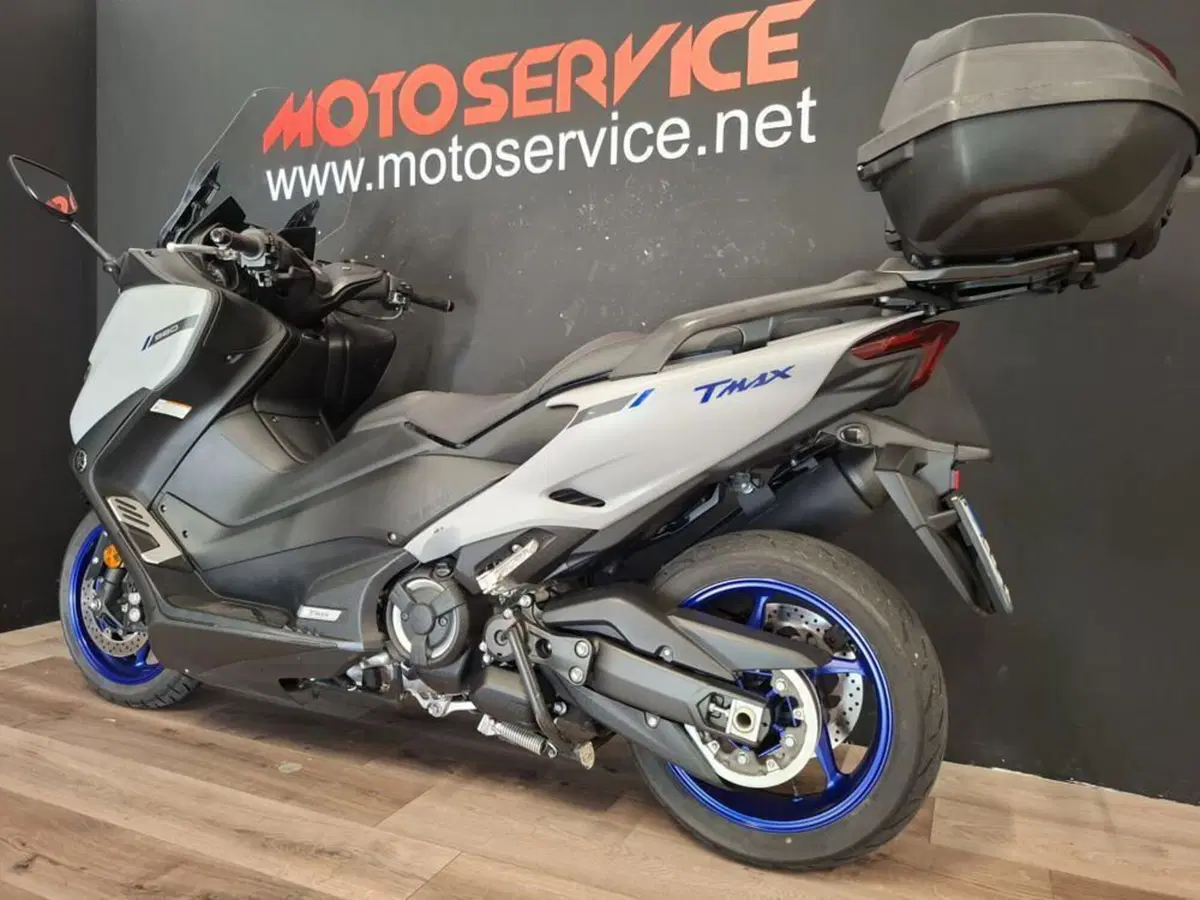 Yamaha T-Max 560 (2022 - 24) (3)