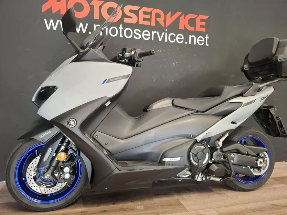 Yamaha T-Max 560 (2022 - 24) (2)
