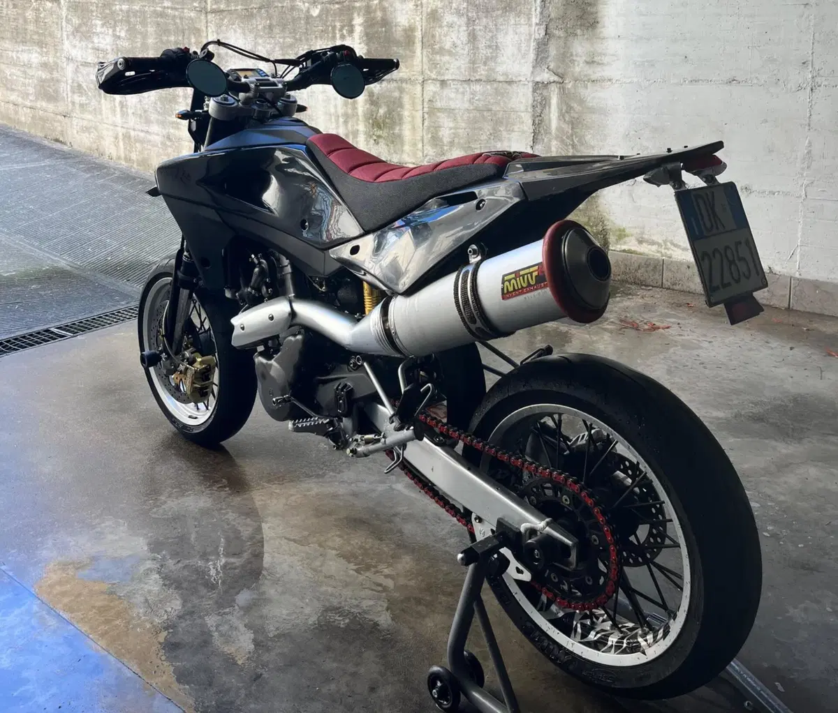 Husqvarna SM 610 (2008)