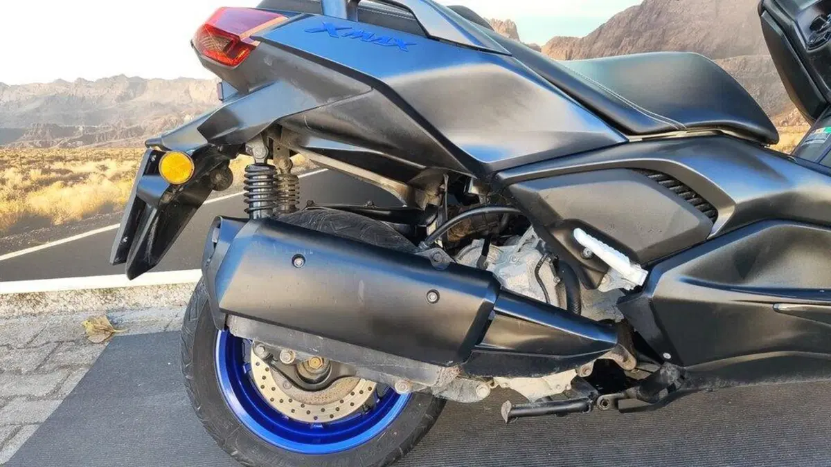 Yamaha X-Max 300 (2021 - 24) (3)
