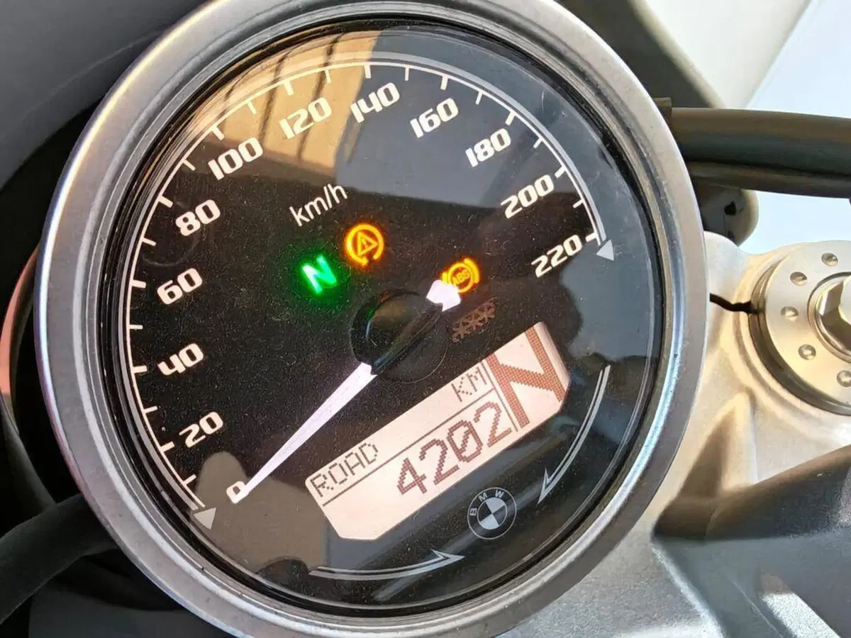 Bmw R nineT Urban GS (2021 - 24) (4)