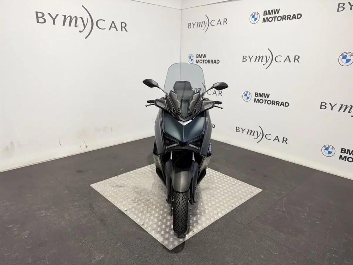 Yamaha X-Max 300 Tech Max (2021 - 24) (8)