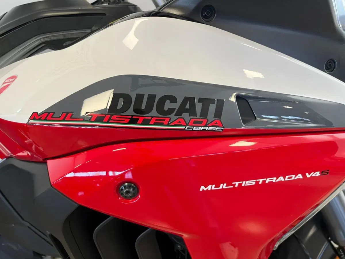 Ducati Multistrada V4 S (2021 - 24) (5)