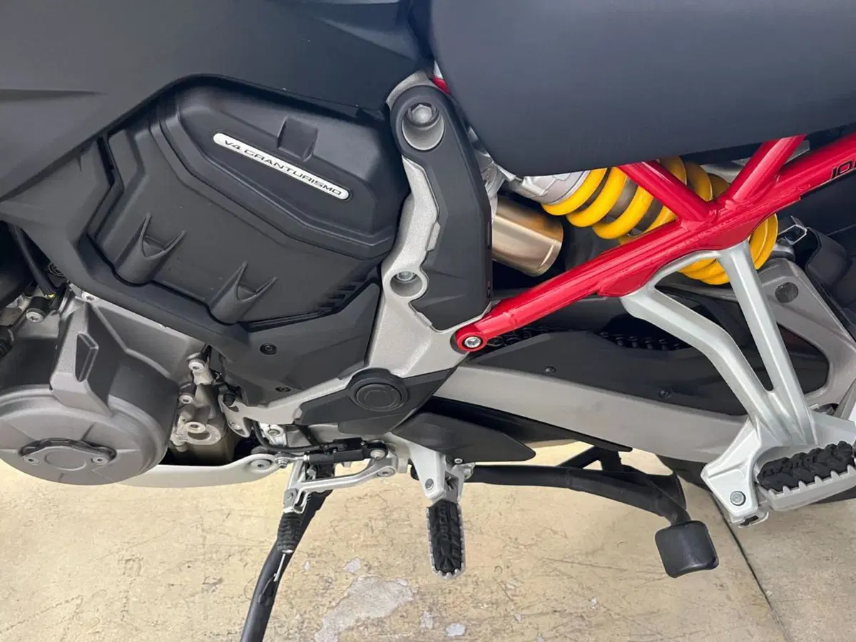 Ducati Multistrada V4 S (2021 - 24) (10)