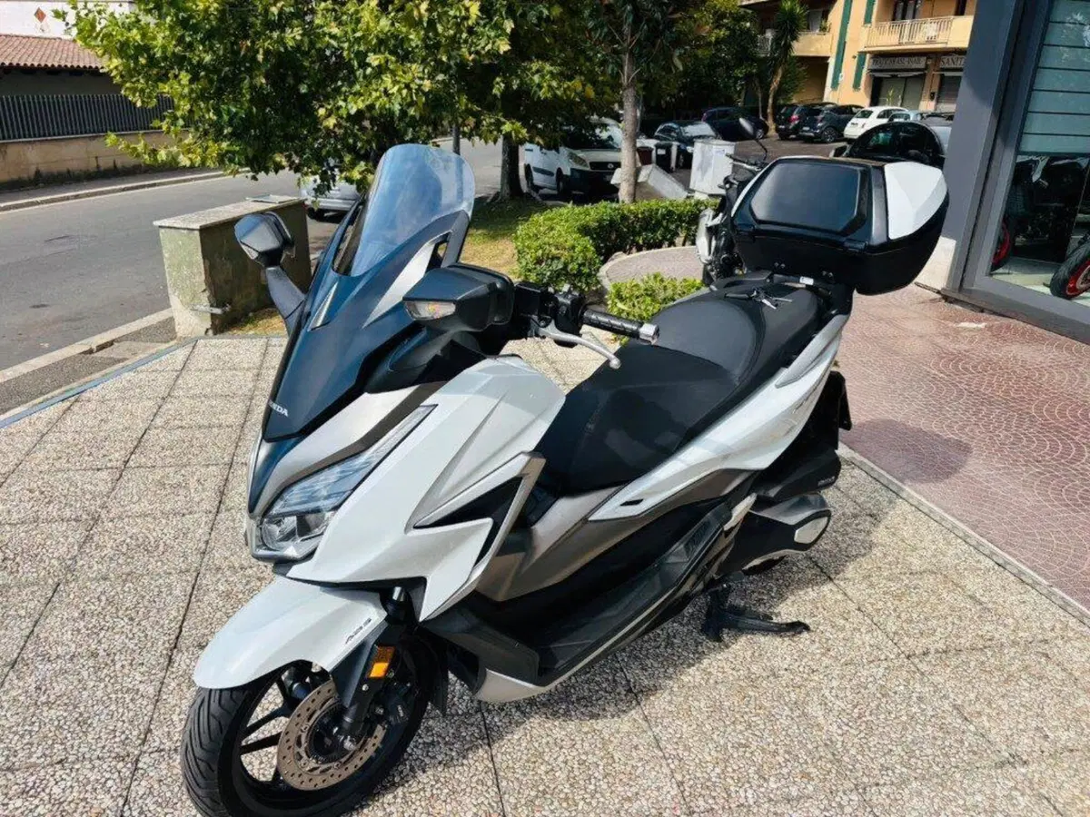 Honda Forza 350 Deluxe (2022 - 24) (6)