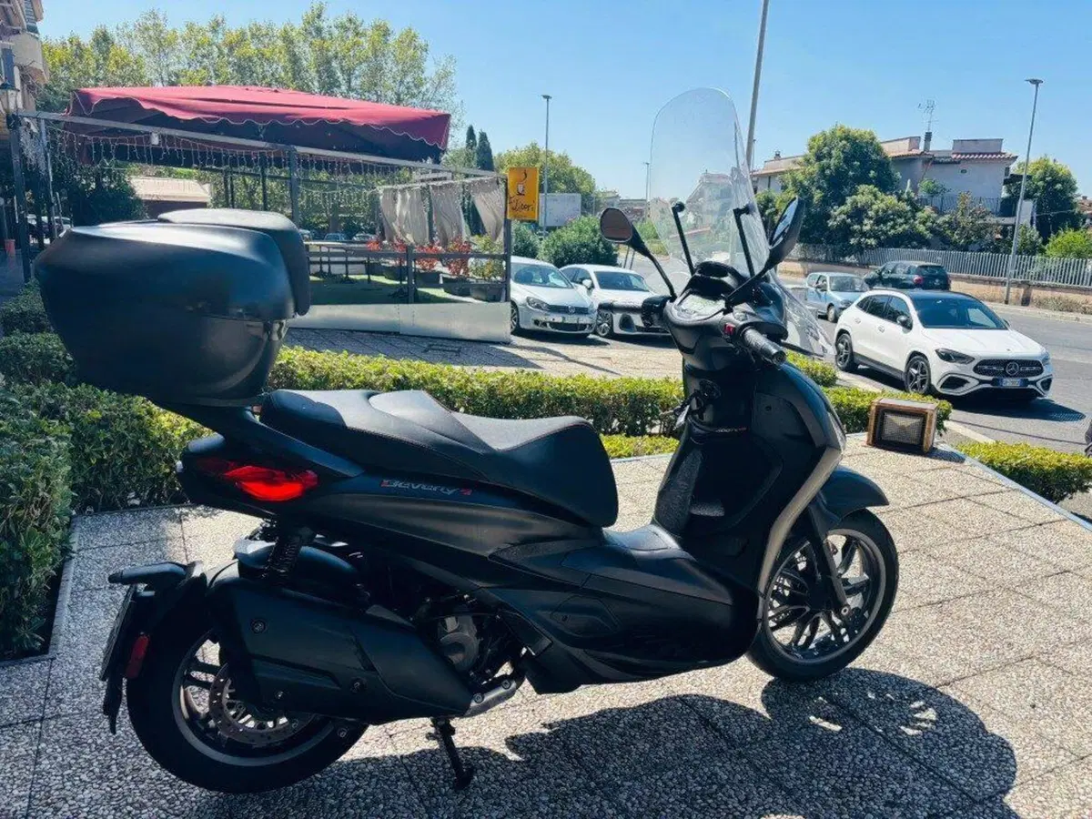 Piaggio Beverly 400 ABS-ASR (2021 - 24) (6)