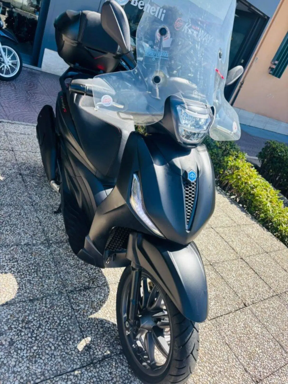 Piaggio Beverly 400 ABS-ASR (2021 - 24) (7)