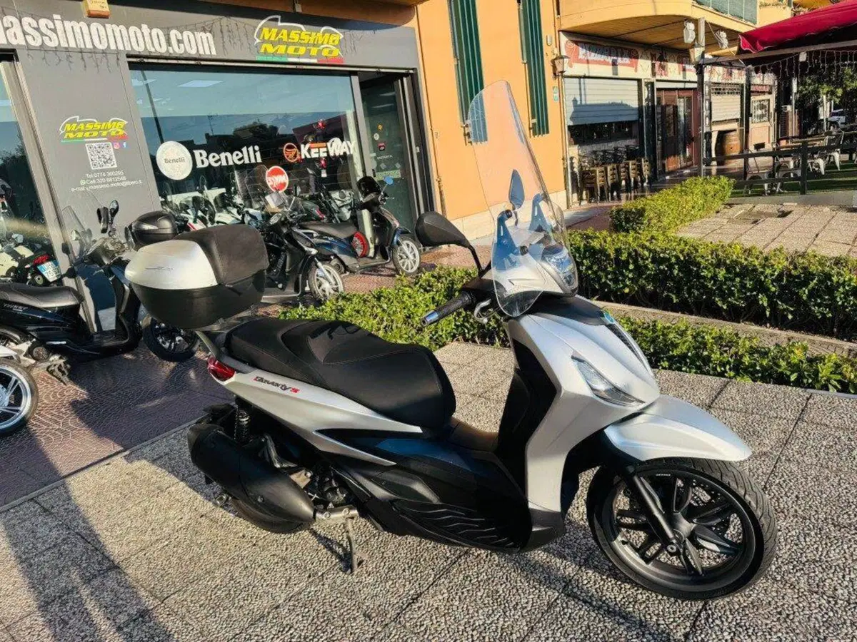 Piaggio Beverly 300 S ABS-ASR (2021 - 25) (5)