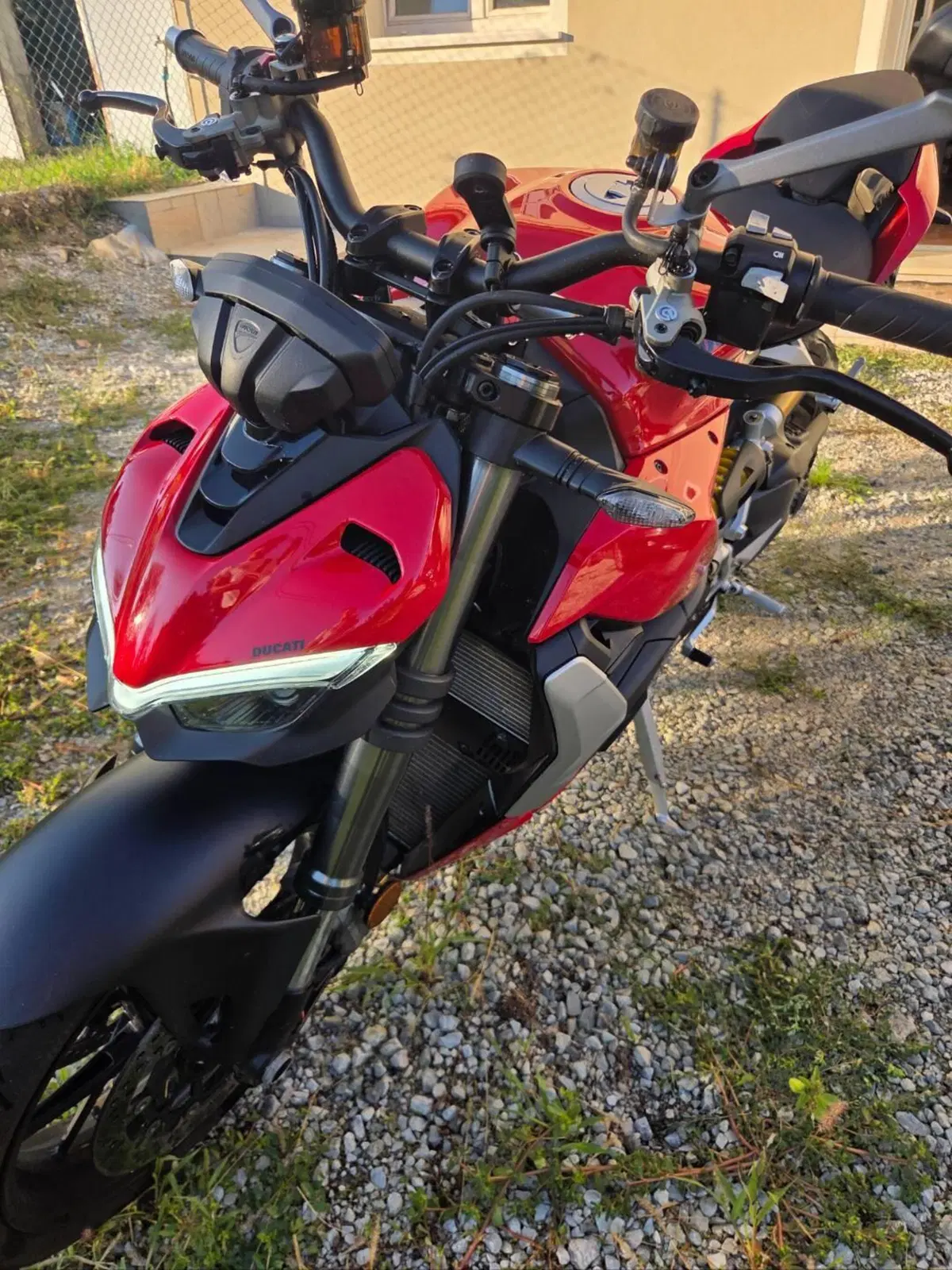 Ducati Streetfighter V2 (2022 - 24) (7)