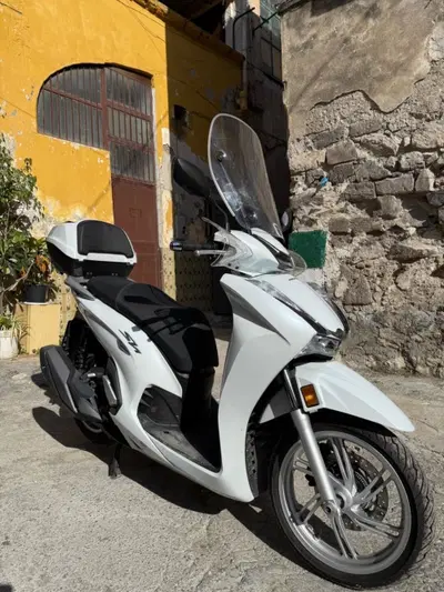 Honda SH 350 Sport (2021 - 24) usata
